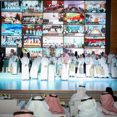 وزير التعليم السعودي يكرم 517 معلما ومعلمة من المتميزين في اختبار الرخصة المهنية- الصورة من واس