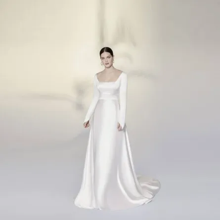 فستان زفاف ستان من جاستن ألكسندر سيجنتشر Justin Alexander Signature