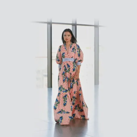 فساتين ماكسي محتشمة تناسب شهر رمضان من عروض صيف 2022 من بادجلي ميشكا Badgley Mischka