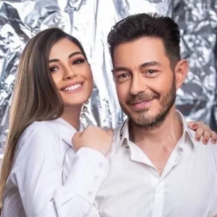 أحمد زاهر وابنته ليلى - صورة من حساب ليلى أحمد زاهر على موقع " انستغرام"