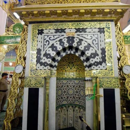 تعليق زيارة الروضة الشريفة من 27 رمضان إلى 2 شوال