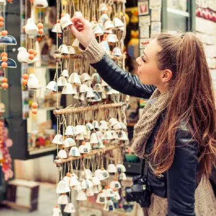 أفضل الهدايا التذكارية في الرحلة السياحية