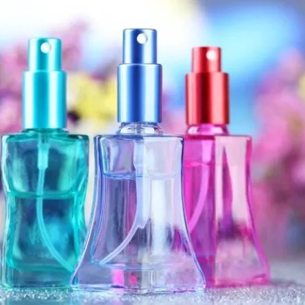 أضرار ومخاطر العطور المقلدة