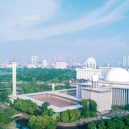 رمضان حول العالم: إندونيسيا تعلن عن رمضان بالبدوق، وتتناول شراب تيمون سوري، والأرز في الإفطار والسحور 