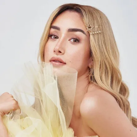 هنا الزاهد - الصورة من حسابها الرسمي على إنستغرام