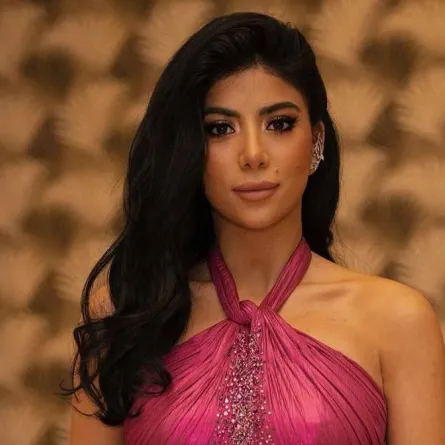 كارولين عزمي - الصورة من حسابها على إنستغرام