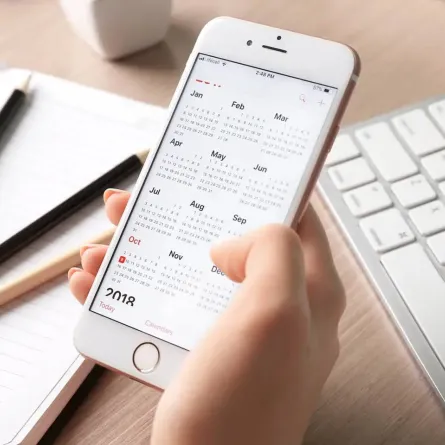خطوات حذف أحداث التقويم على أيفون