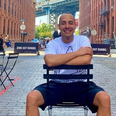 الفنان عمرو وهبة - صورة من صفحته على موقع " انستغرام "