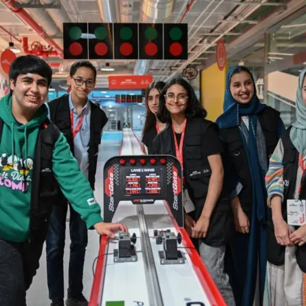 18  مشاركا يمثلون السعودية . الصورة من إثراء