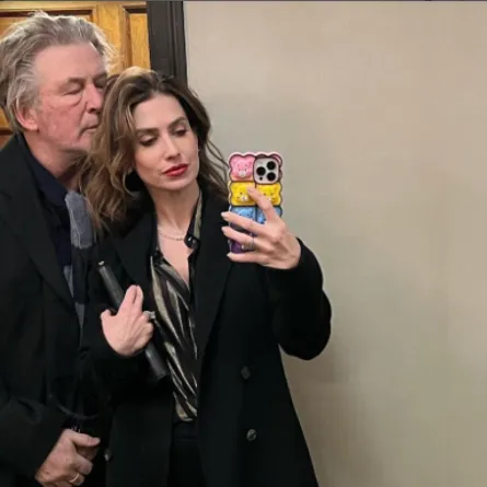 أليك بالدوين وزوجته -الصورة من حساب زوجته على إنستغرام