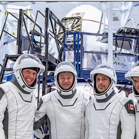  أعلنت ناسا عن إرسال ثلاثة هواة إلى محطة الفضاء الدولية