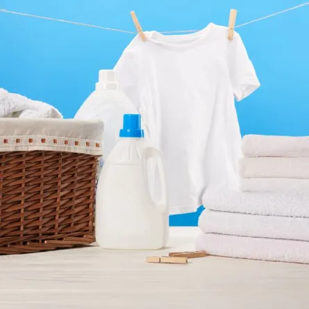 طرق متبعة في تنظيف الملابس من بقع الزيت  