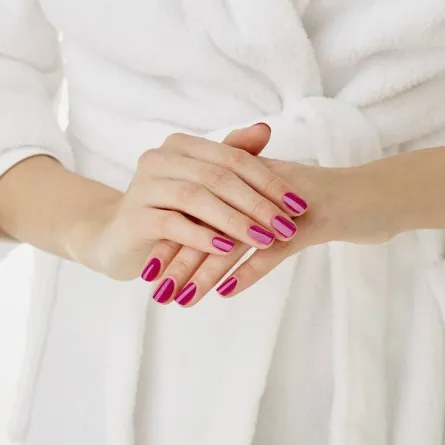 أظافر طويلة وصحية