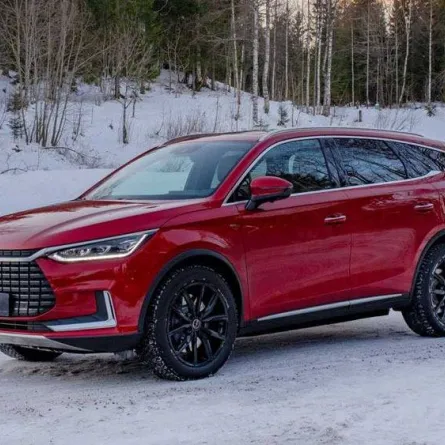 سيارة تانغ الصينية تواجه مرسيدس وتسلا