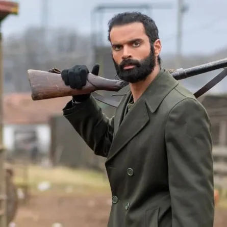 كواليس مسلسل  " سنوات الجريش" - صورة من صفحة الفنان سعود بوشهري على " انستغرام"