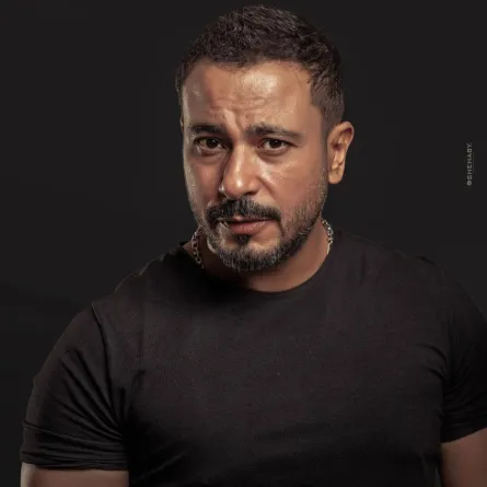 الفنان محمد نجاتي - الصورة من حسابه على فيسبوك