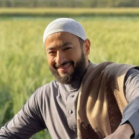 حمادة هلال من كواليس مسلسل  " المداح2"- صورة من حسابه الرسمي على موقع " انستغرام"