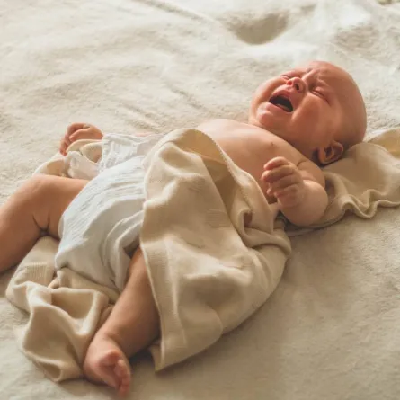 صورة لبكاء المولود