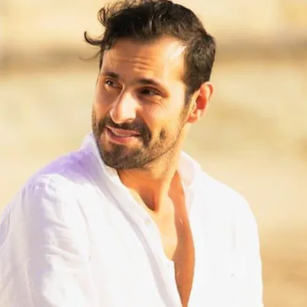 علي كاكولي- الصورة من حسابه على الانستغرام