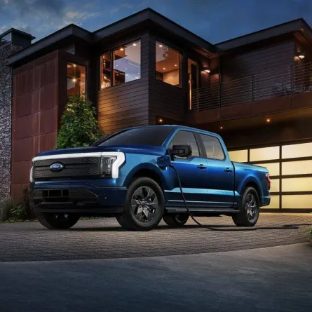 إنتاج أول نسخة فورد F-150 لايتننج رسمياً خلال أيام