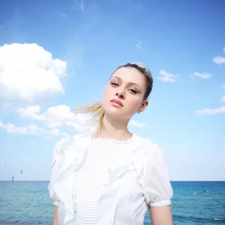 العروس نيكولا بيلتز بيكهام-الصورة من حساب النجمة على انستغرام