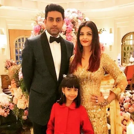 آيشواريا راي وأبهشيك باتشان وابنتهما آراديا- الصورة من حساب آيشواريا راي عيى إنستغرام