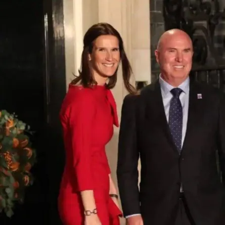 البلجيكية صوفي فيلميس وزوجها