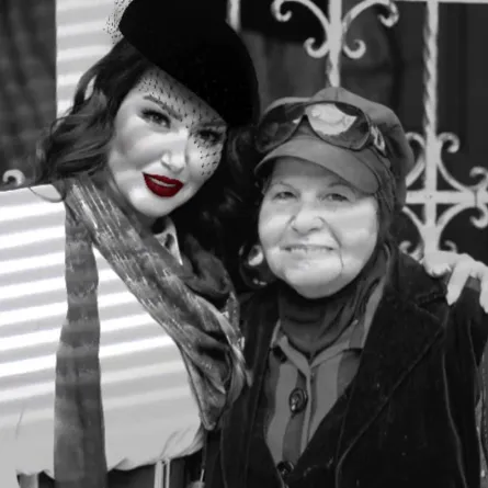 سمية الخشاب ووالدتها الراحلة - الصورة من حساب سمية على فيسبوك