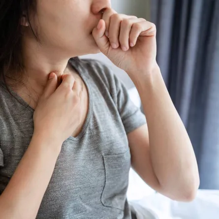 صوة لامرأة مصابة بالحساسية