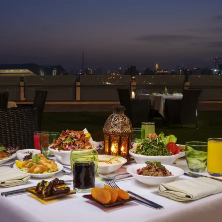 تجارب إفطار مميزة في فنادق"إنتركونتيننتال دبي فيستيفال سيتي" 