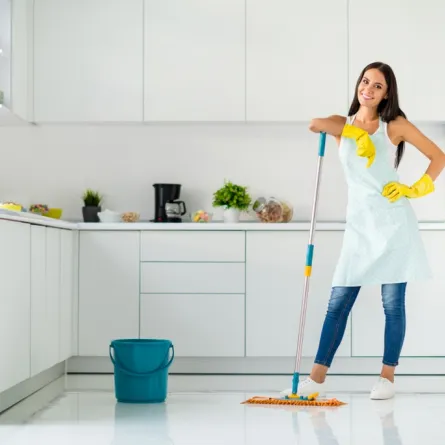 خطوات متبعة في تنظيف أرضيات المطبخ