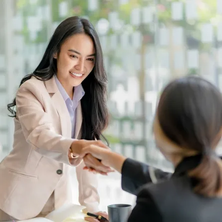 فنّ الإتيكيت.. قواعد بسيطة للالتزام بها 