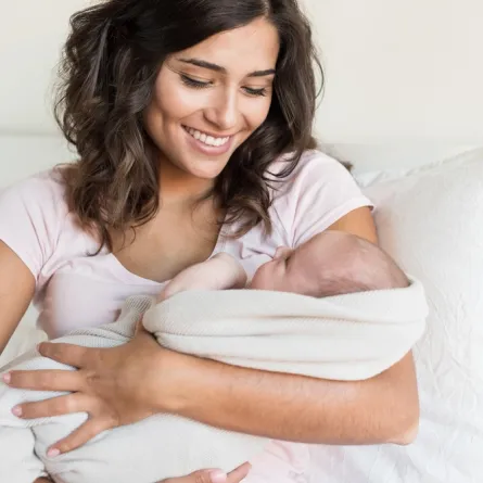 أعراض تظهر على الرضيع تستوجب أن تتوقف المرضعة عن الصوم في رمضان؟