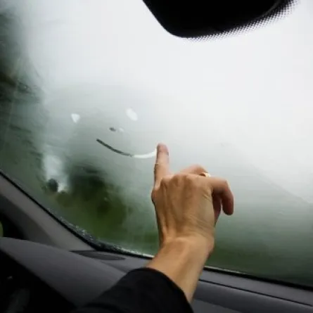 الضباب داخل السيارة-طريقة ازالته