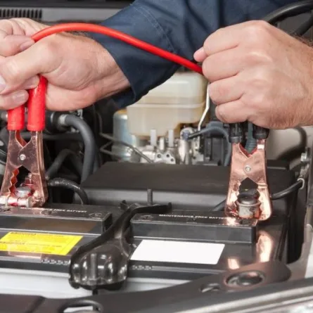 فحص وقياس حالة بطارية السيارة