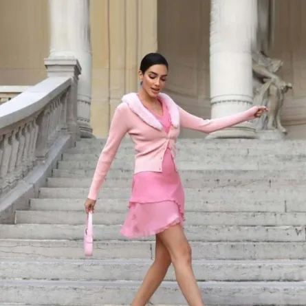 إطلالات بألوان مرحة صيفية من جيسيكا قهواتي