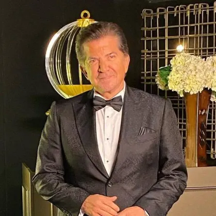 الفنان وليد توفيق - صورة من صفحته على موقع " انستغرام"