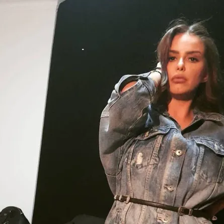 دنيا عبد العزيز - صورة من صفحتها الرسمية على موقع " انستغرام"