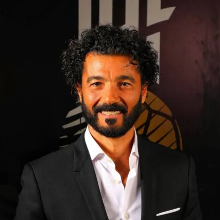 خالد النبوي - الصورة من صفحته الرسمية على الفيس بوك