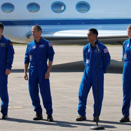 صورة رواد الفضاء