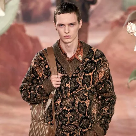 حقائب من الجلد للرجل