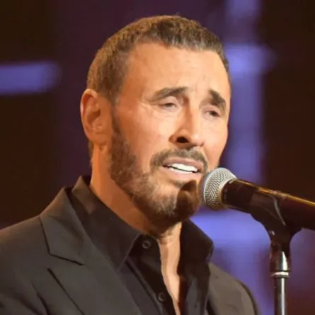  الفنان كاظم الساهر