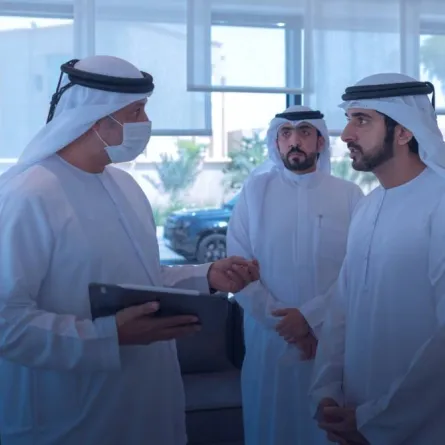 حمدان بن محمد يعتمد 27 مايو موعدا لانطلاق النسخة الـ31 من سباق القفال - الصورة من وام