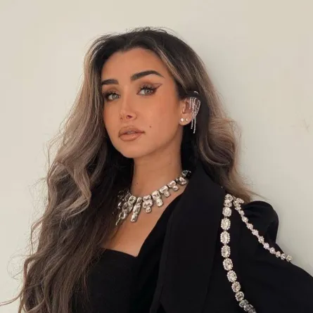 هنا الزاهد - صورة من حسابها الرسمي على موقع " انستغرام" 