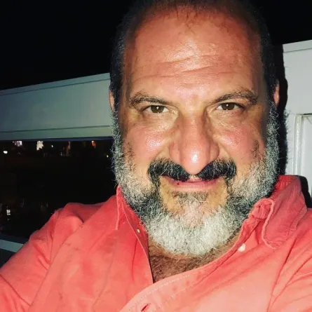 الفنان خالد الصاوي - صورة من صفحته على موقع " انستغرام"