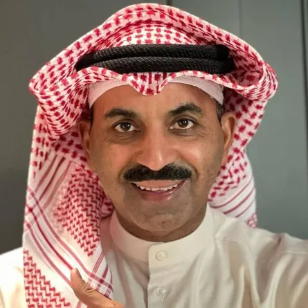 الفنان طارق العلي- صورة من صفحته على موقع " انستغرام"