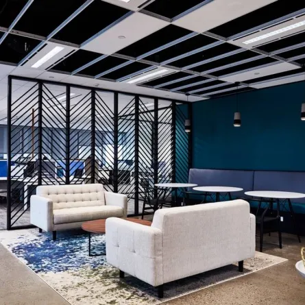 الفاصل الخشبي في ديكور الصالة