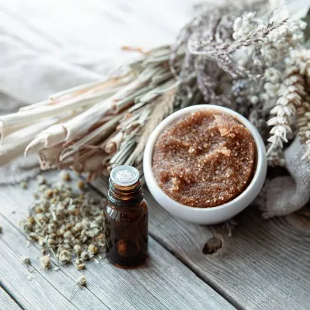 خلطات تقشير البشرة