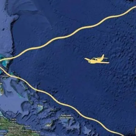 عالم يحل لغز مثلث برمودا