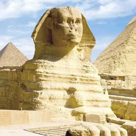 نوم أبو الهول 